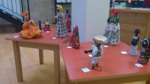 exposición muñecas 2